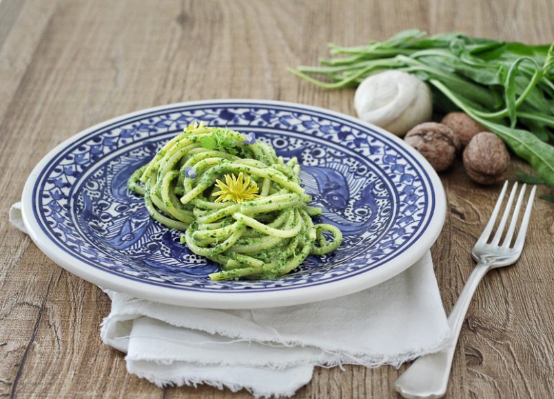 Spaghetti al pesto di Rucola con Noci e Acciughe Licia Sangermano